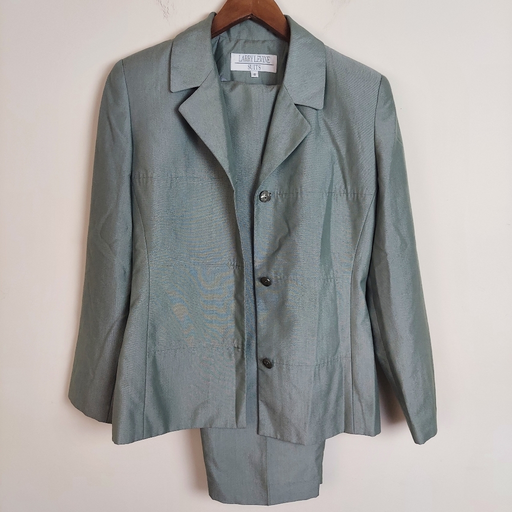 Larry Levine women's separates pants & suits Sz 6